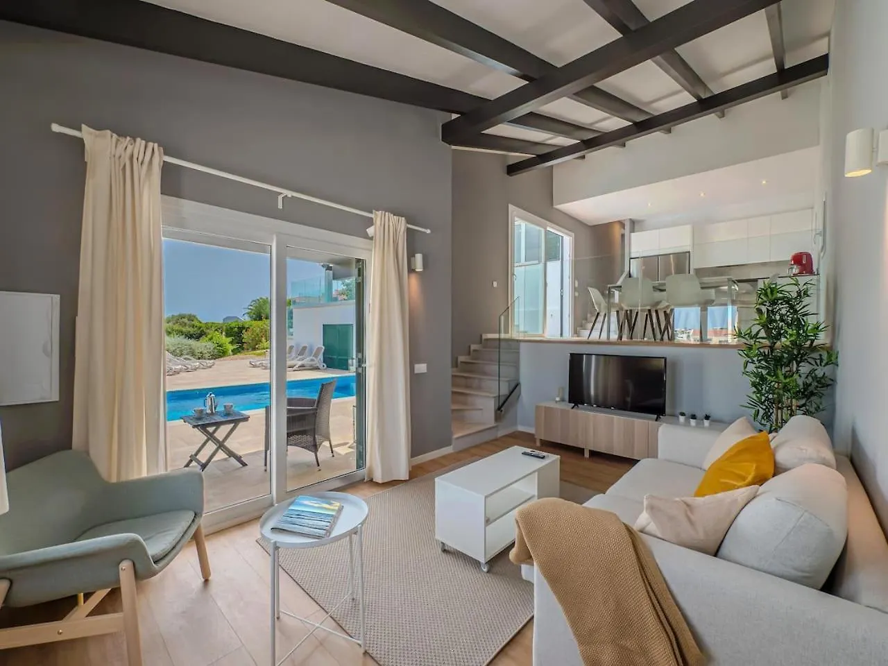 Villaser Cala Llonga  Βίλα