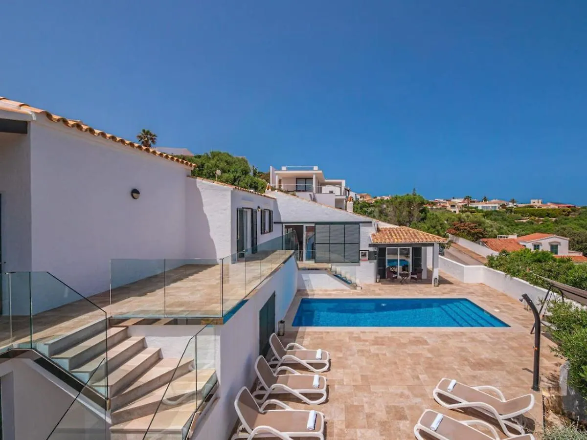 Villaser Cala Llonga  Cala Llonga (Menorca)